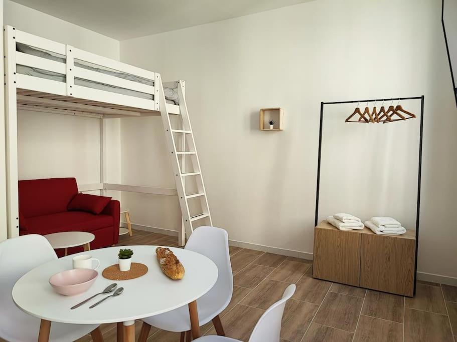 Appartamento Escale Entre Cite Et Bastide Clim Wifi Smart Tv Carcassonne Esterno foto